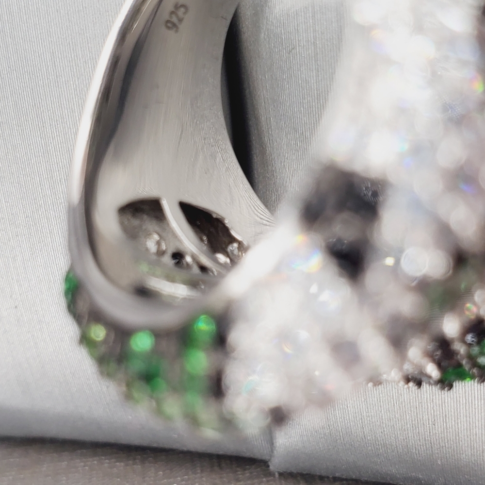 Modern Statement Ring - Picture 5 of 8